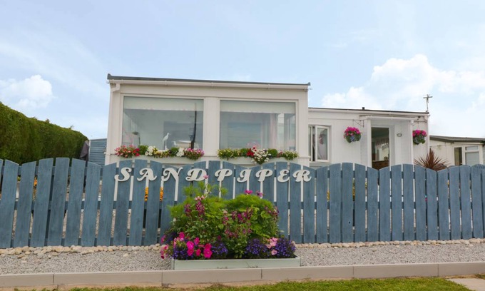 Southerness Cottage | Cabin ∙ 2 bedrooms ∙ 4 guests