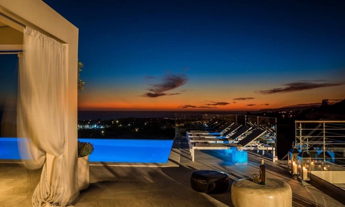 Sarlata Villa | Casa Laura - Sky Lounge Villas