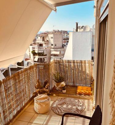 Neos Kosmos Apartment | Central & Comfortable, with Acropolis view