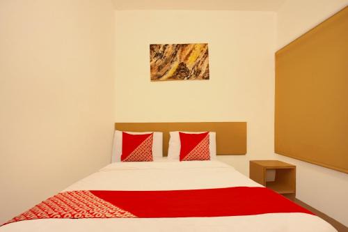 Palembang Hotel | Collection O Palembang near Palembang Indah Mall formerly Hostel 77 Smart