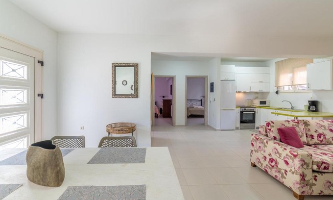 Kato Gouves Apartment | Cornelia Serena Gouves