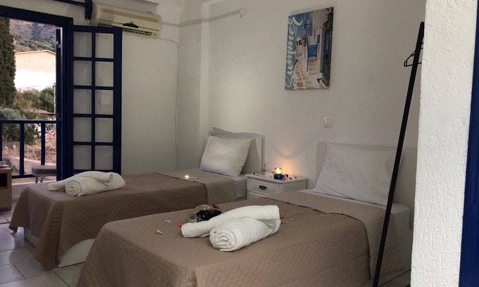 Agia Pelagia House | Cosmopolitan hospitality
