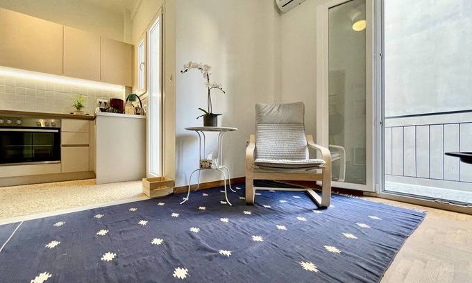Athens City Centre Apartment | E1 boutique Jazz Apartments in Exarcheia