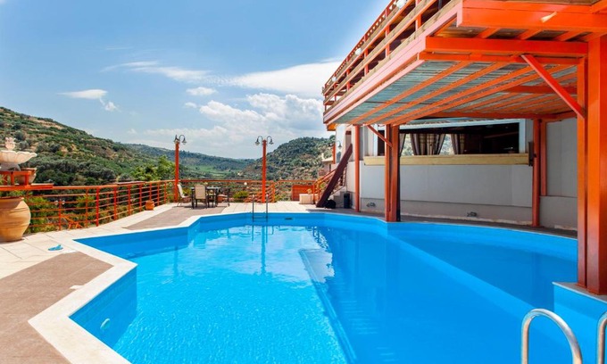 Malevizi Apartment | Estate Kares