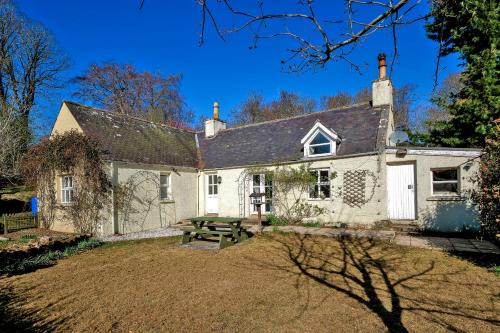 Inverurie House | Finest Retreats - Corrennie School Cottage