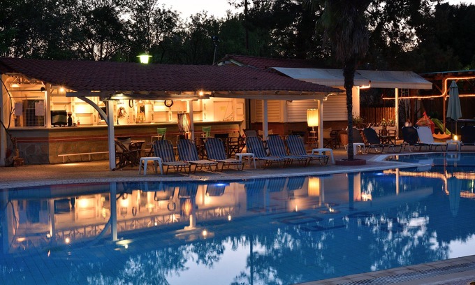 Thermi Hotel | Four Seasons Hotel