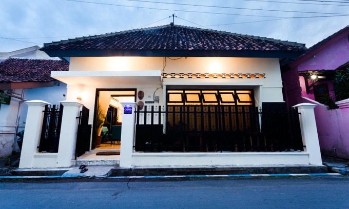 Banyuwangi Hostel | Good Feeling