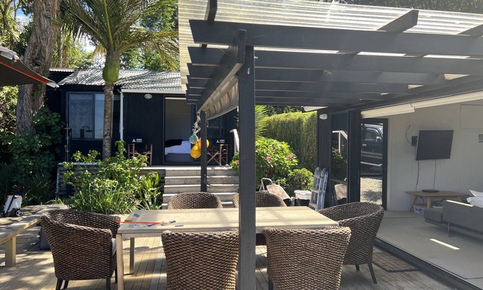 Tryphena House | -Great Barrier Cloud Nine -