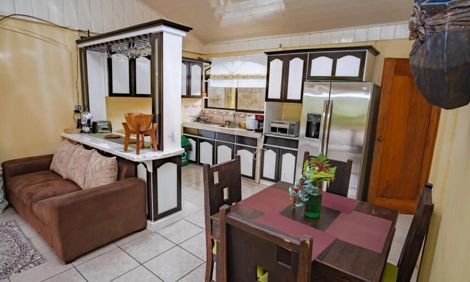 La Fortuna House | Helechos House.Exclusive Location Beautiful Garden