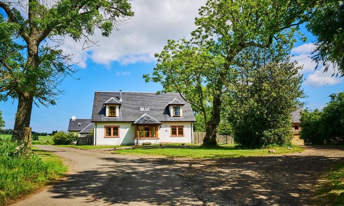 Blairgowrie House | Holly House