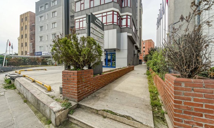 Ust Bostanci Hostel | Hostel ∙ 8 guests