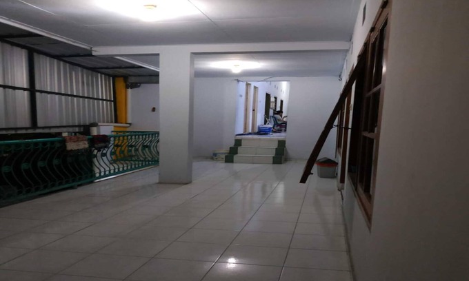 Dinoyo Hotel | Hotel O Kost Bu Tutik Syariah