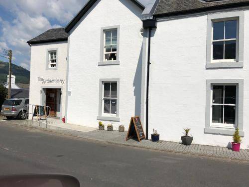 Ardentinny House | House ∙ 3 bedrooms ∙ 8 guests