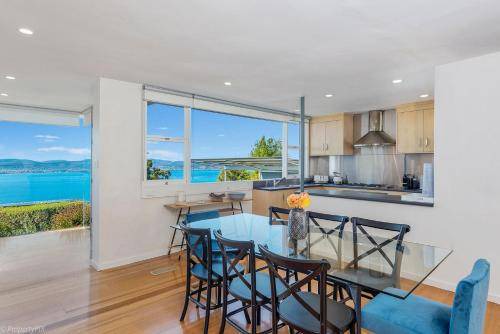 Sandy Bay House | House ∙ 4 bedrooms ∙ 8 guests