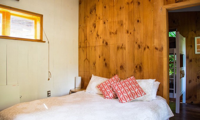 Coromandel Cabin | Hush Boutique Accommodation ~ Harmony