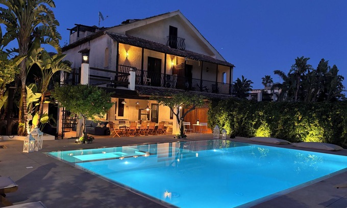 Fontane Bianche Villa | Incantevole villa con piscina e spa a 150 metri dal mare