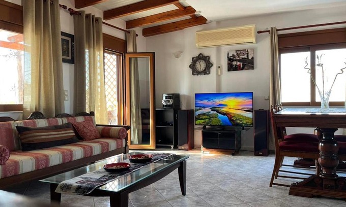 Heraklion Apartment | Kagiabis' Vintage Penthouse
