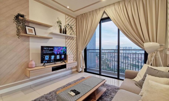 Bandar Tun Razak Apartment | Kenwingston Avenue Sungai Besi 3BR Designer WiFi Netflilx