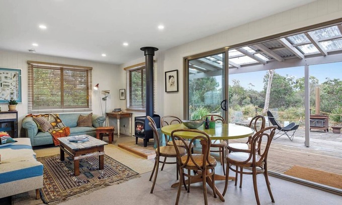 Clifton Beach House | Little Secret Charming Clifton Beach Sanctuary