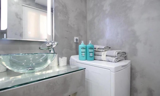 Kypseli Apartment | Lovely 2-bedrooms Apartment in Center of Athens