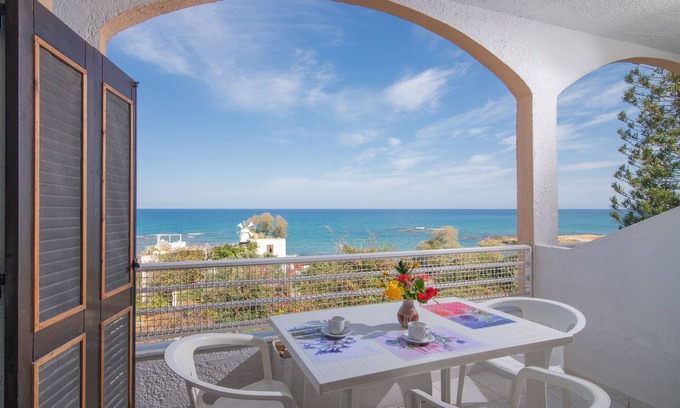 Hersonissos Centre Apartment | Lovely family apartment with sea view