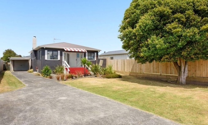 Papamoa Beach House | Lulu Cottage at Papamoa Beach