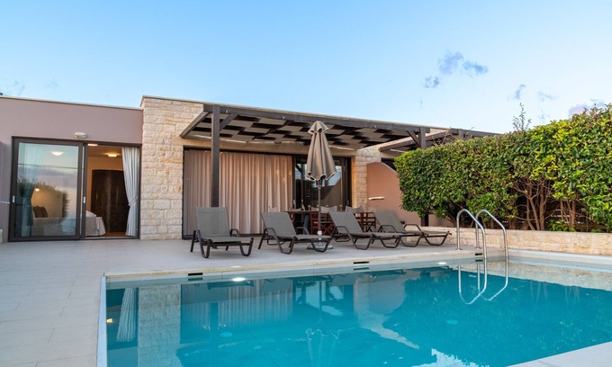 Frangokastellon Villa | Mary 2, Waterfront villa,Private pool,Tavern