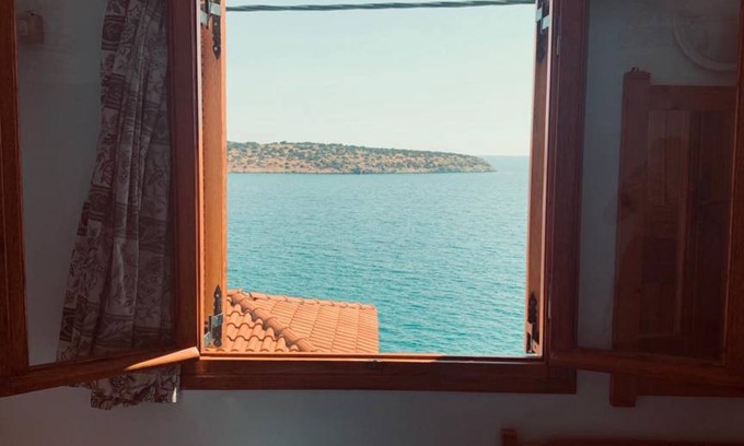 Agios Nikolaos House | Motel ∙ 8 guests