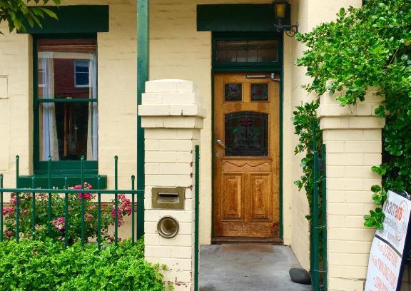 Hobart Central Business District Hostel | Narrara Backpackers Hobart