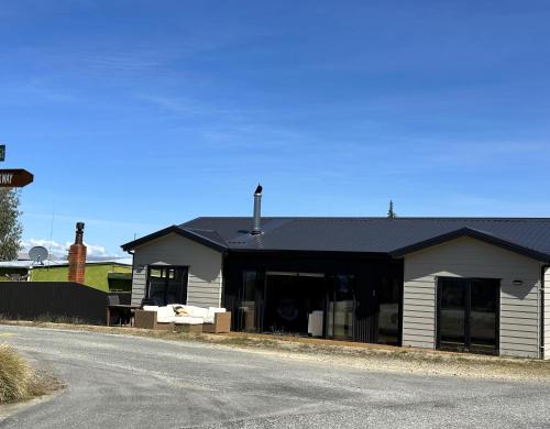 Naseby House | Naseby Modern Home