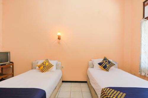 Kalibaru Hotel | OYO 2465 Hotel Raung View