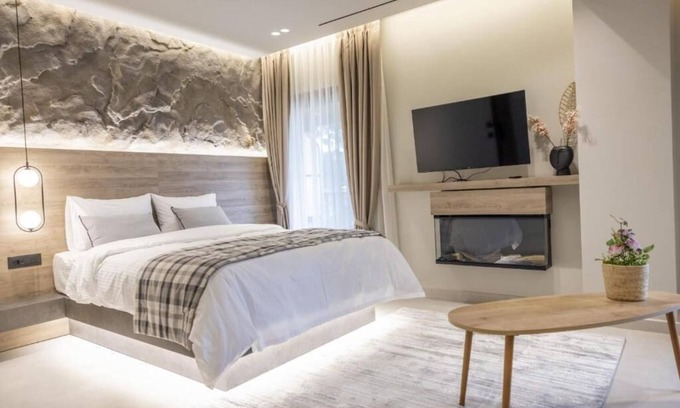 Kalambaka Apartment | Polyzos Luxury Suites Meteora #7 - Adults Friendly