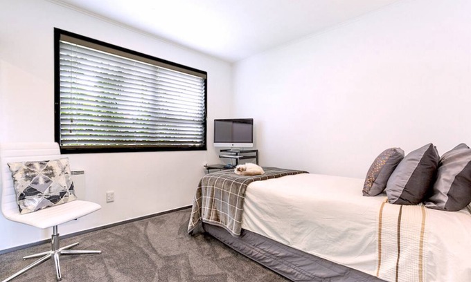 Birkenhead Resort | Private room ∙ 1 guest