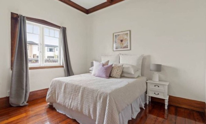 Manurewa Resort | Private room ∙ 1 guest