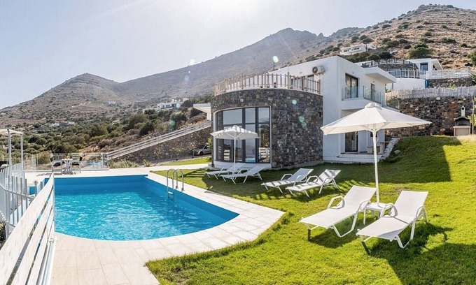Agios Nikolaos Villa | Stylish Sea View Villa, A/C, Private Pool, Panoramic Vistas - Just 4 mins drive from Elounda!