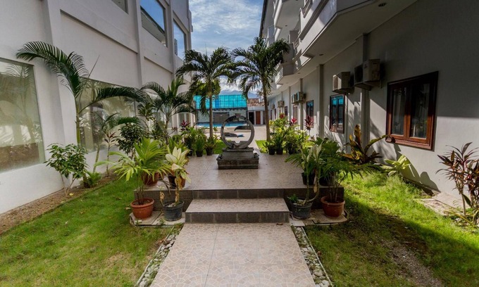 Maumere Hotel | Sylvia Hotel Maumere