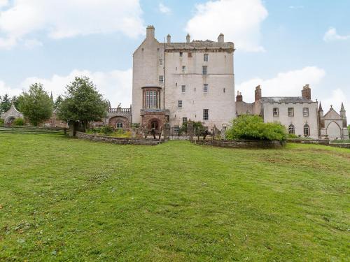Turriff House | Symbister Suite