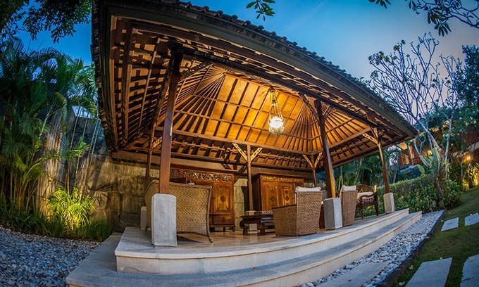 Denpasar Timur Hotel | The Cakra Hotel