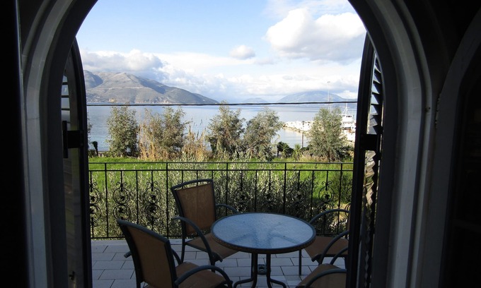 Sami Apartment | Tilde on the beach, Apts - Sami Kefalonia
