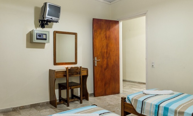 Agrilia Apartment | Two-Bedroom Apartment with Pool View