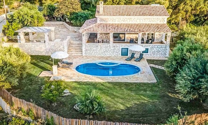 Termenades Villa | Villa ∙ 2 bedrooms ∙ 4 guests