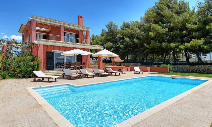 Lakithra Villa | Villa ∙ 4 bedrooms ∙ 9 guests