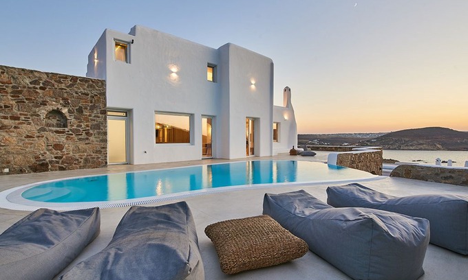 Ftelia Villa | Villa ARLETA Ftelia Mykonos 6br 12guests Private Pool