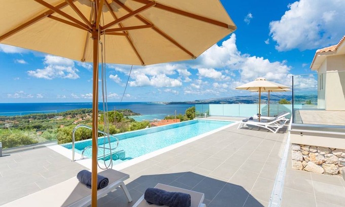 Lassi Villa | Villa Lassi Illios: Large Private Pool, Walk to Beach, Sea Views, A/C, WiFi