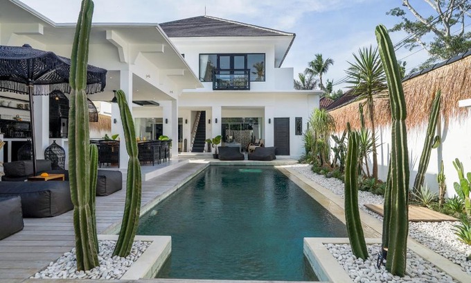Cemagi Villa | Villa Laut, Sumptuous 4BR Luxury Villa within Walking Distance to Seseh Beach
