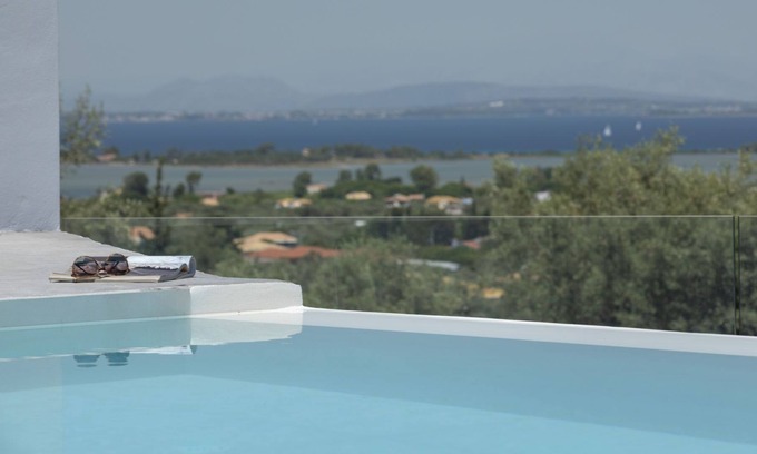 Apolpaina Villa | Villa Lefkia - Aloft Luxury Apartments