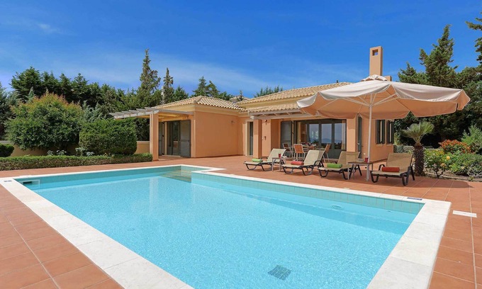Svoronata Villa | Villa Riaki - Two Bedroom Villa, Sleeps 4