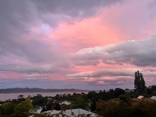 Sandy Bay Apartment | Vista Bliss