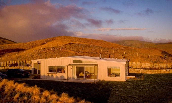 Waimarama House | Waimarama Heights - Waimarama Holiday Home