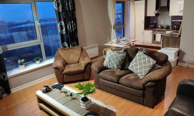Newhaven Apartment | Western Harbour View Apartment